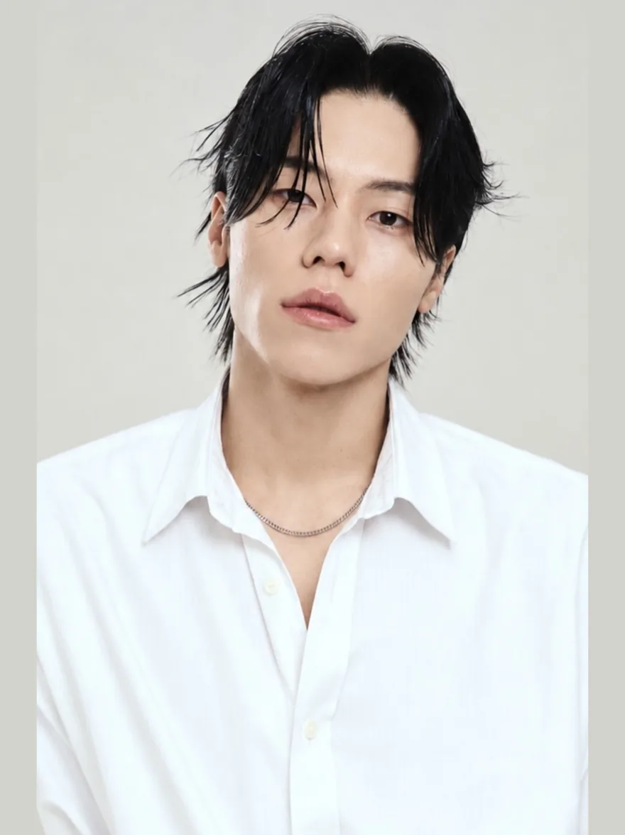 동건 디자이너 · 애브뉴준오 더현대서울점