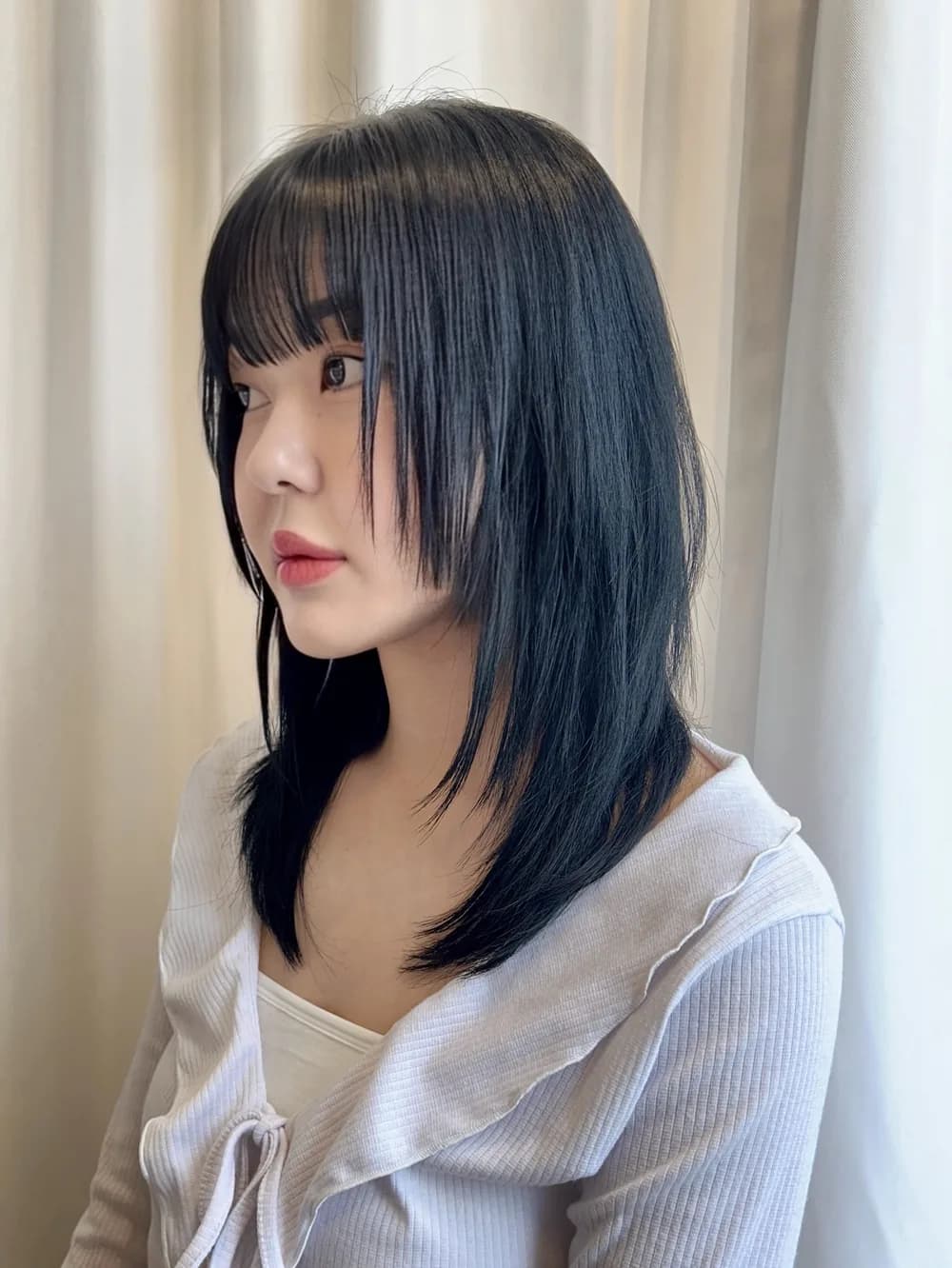 웨이브 뱅 롱 헤어 · 애브뉴준오 더현대서울점